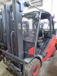 Empilhador LINDE 3.0ton. a gás