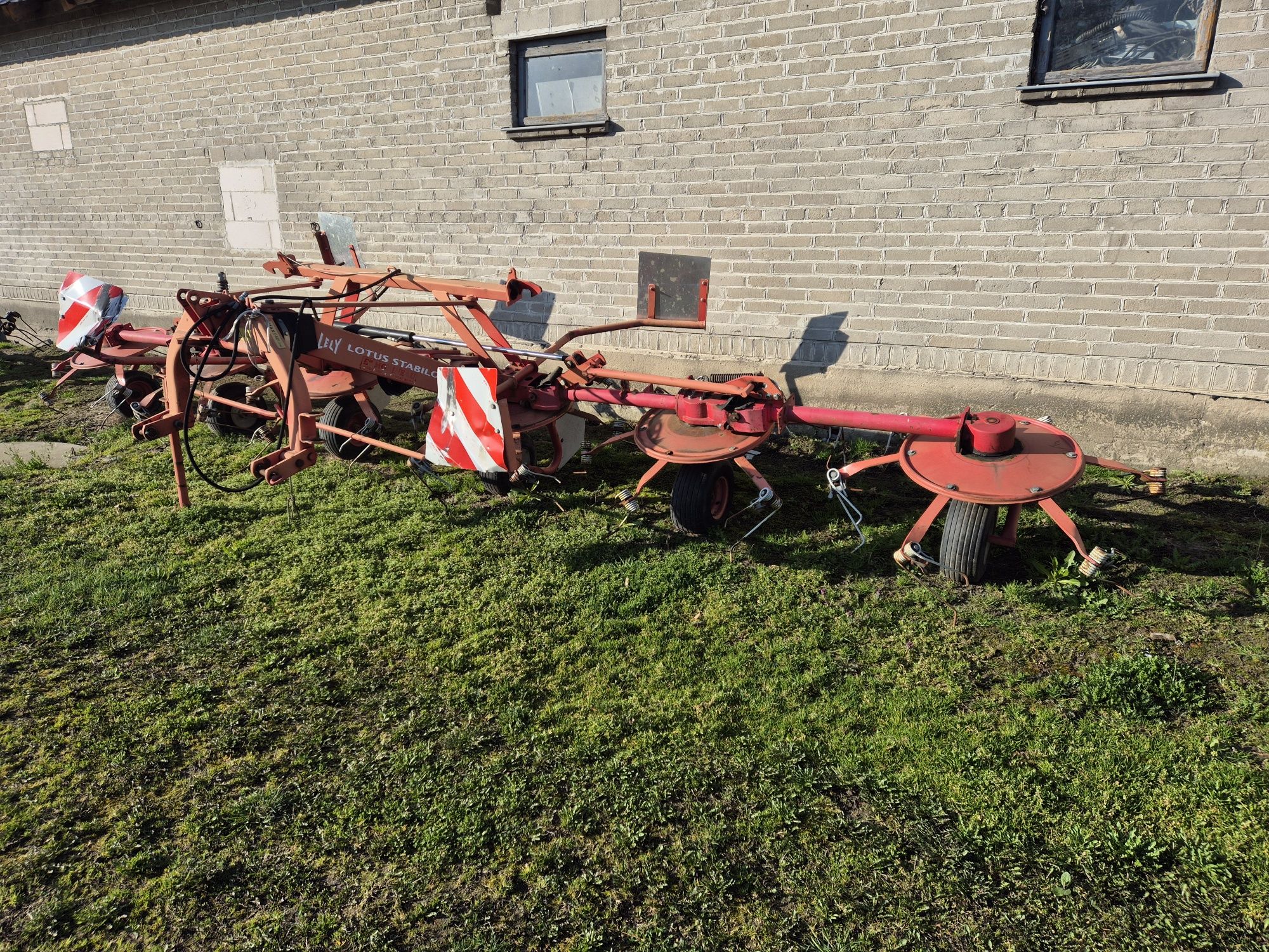 Zgrabiarka Przewracarka  Deutz fahr Lely Kuhn