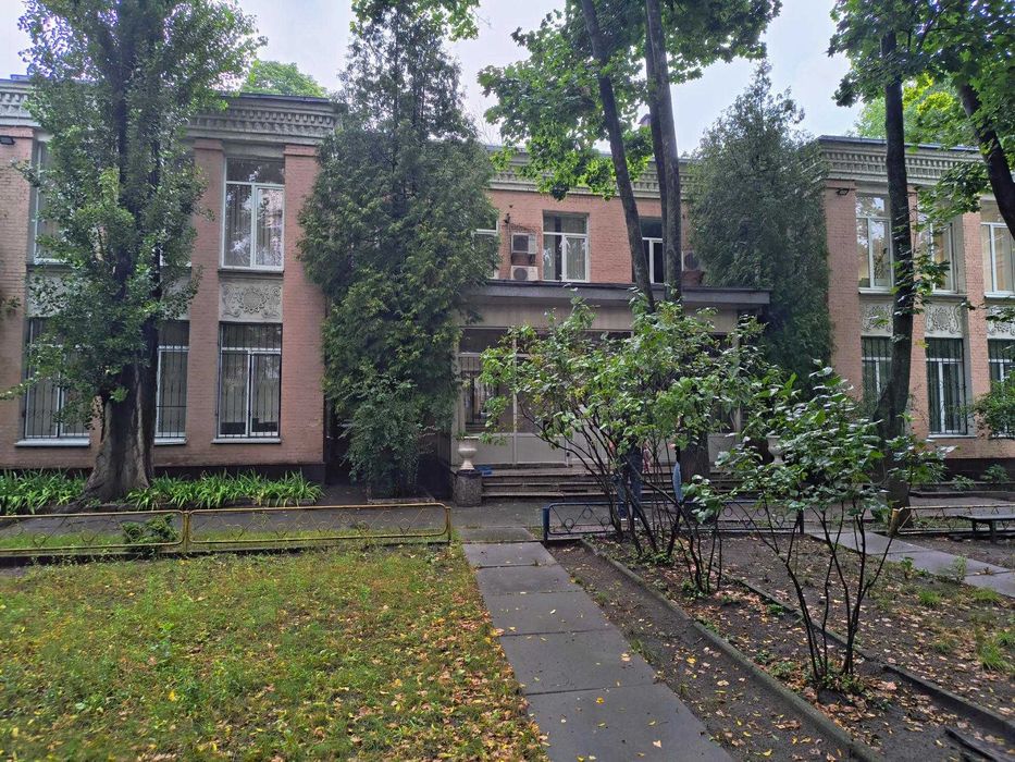 Оренда офісного приміщення 280 кв.м., вул. Лютеранська, 13. Є укриття.