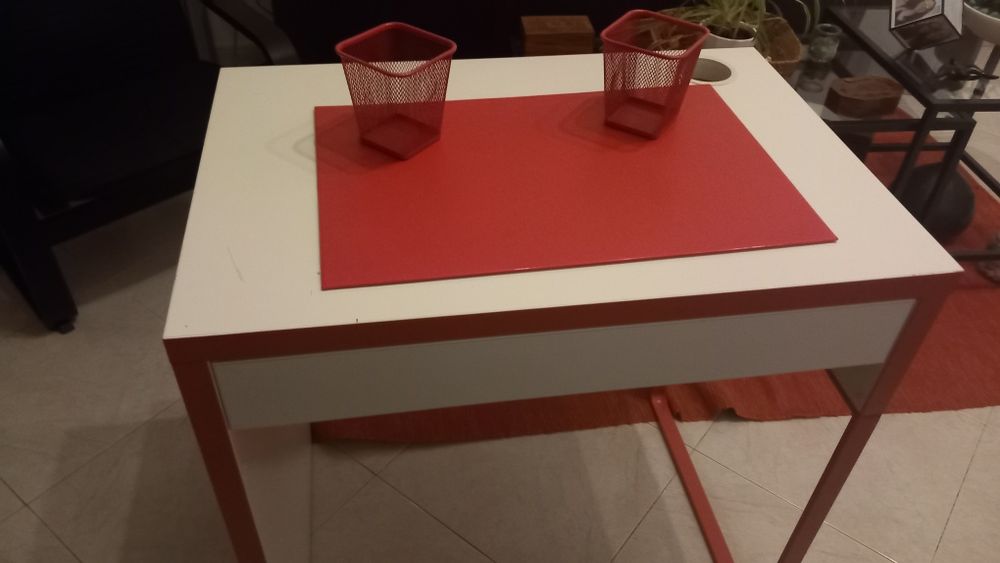 Secretária de criança