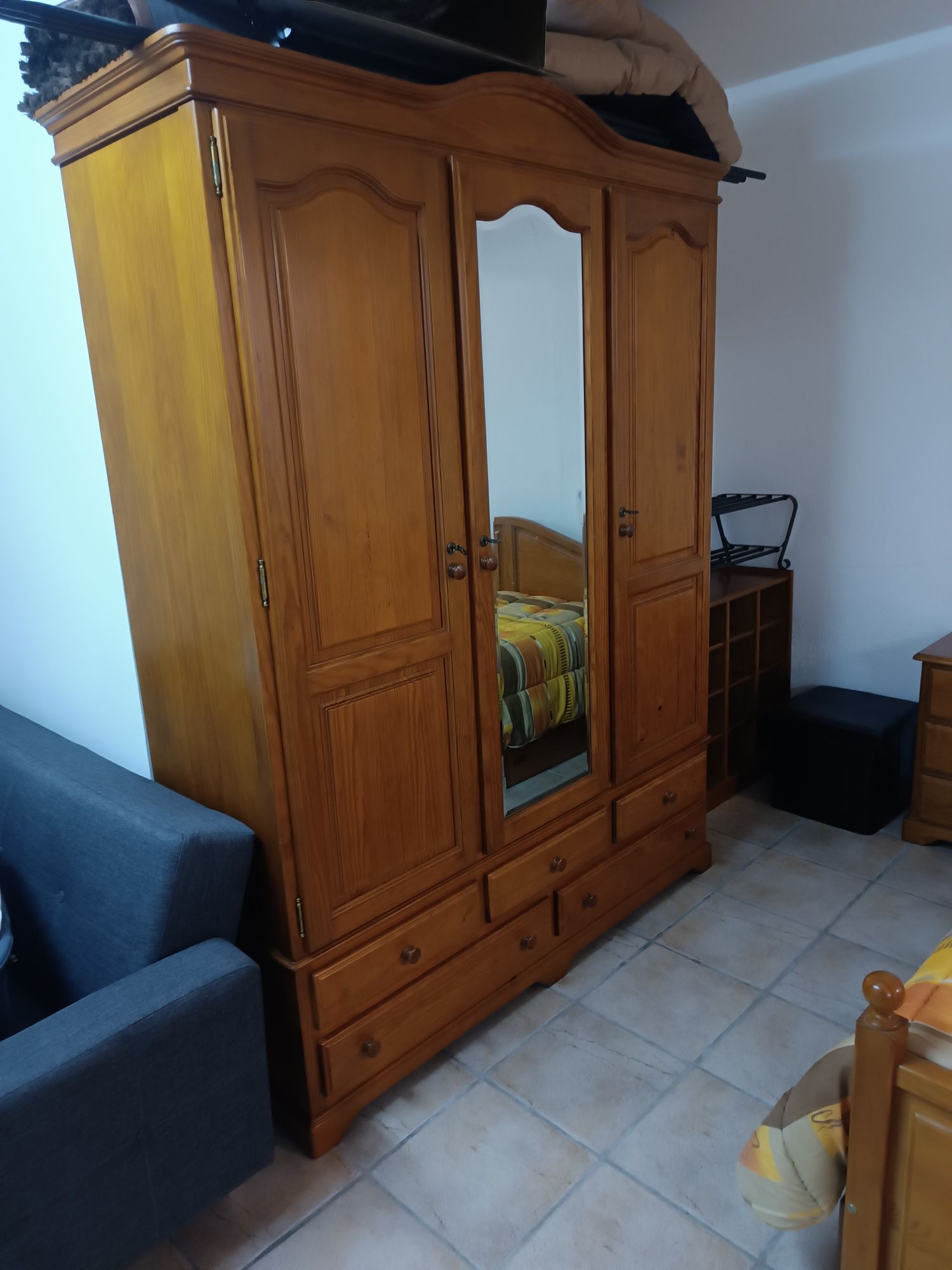 Quarto completo em cerejeira – Muito bom estado