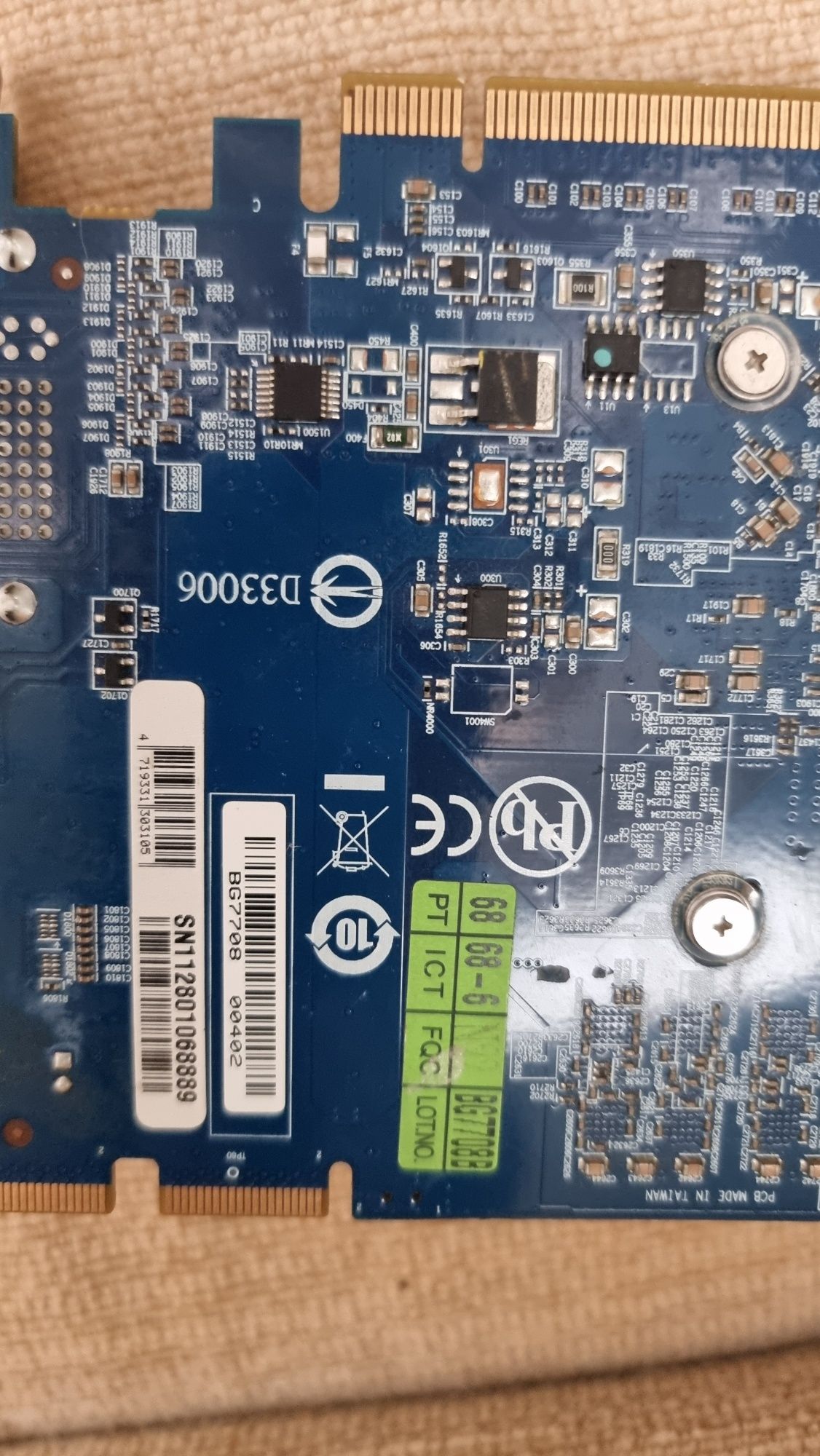 Radeon HD 6950 1gb