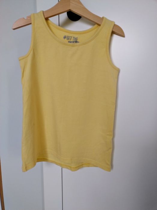 Koszulka / podkoszulka  dla dziewczynki marki F&F r. 128