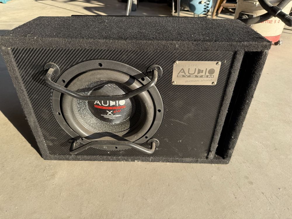 Subwoofer i wzmacniacz Audio system 24V