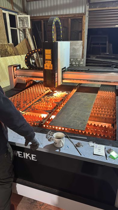 Оптоволоконний лазер Gweike LF3015CN, max-3кВт та гвинт комп 16атм