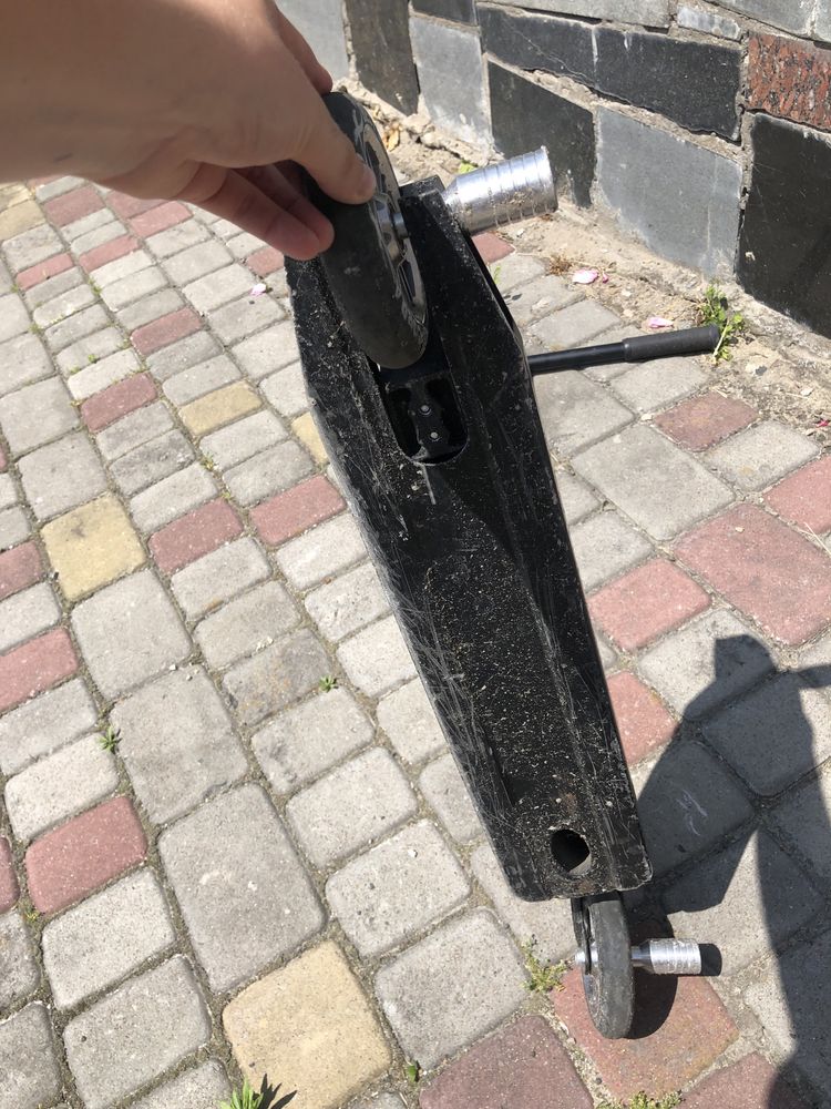 Продам самокат трюковий