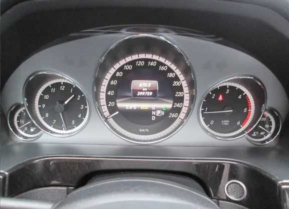 Мерседес универсал Е220