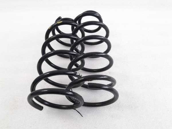 Mola de suspensão trás direita KIA Sorento I (JC)