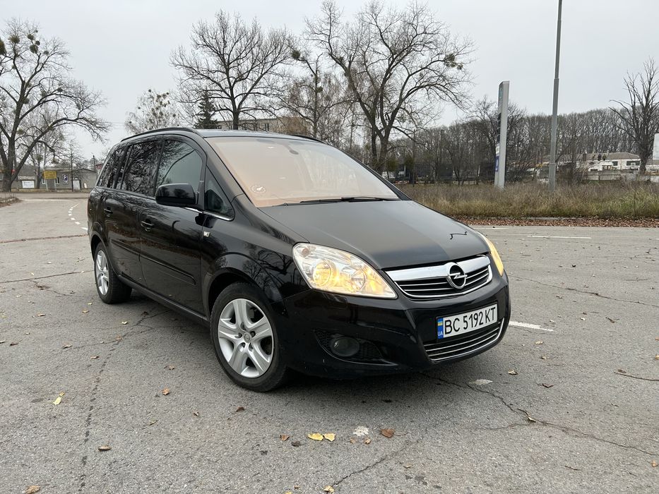 Opel zafira 2010 1.9tdi