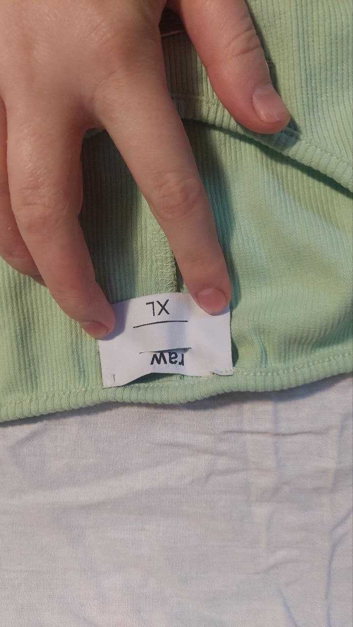 салатова сукня в обтяжку, в рубчик XL