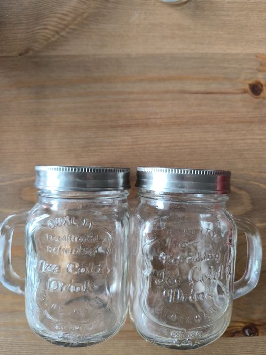 Szklane kubki z przykrywką za darmo