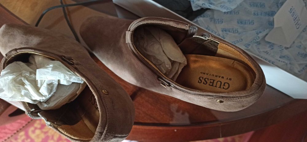 Bota Guess, tamanho 39