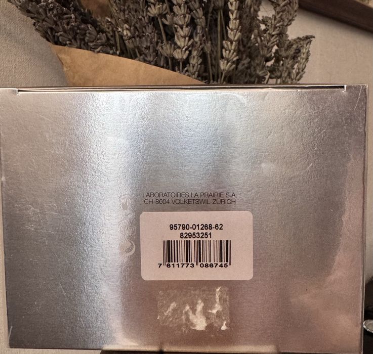 Пудра-кушон La Prairie Skin Caviar essence in foundation