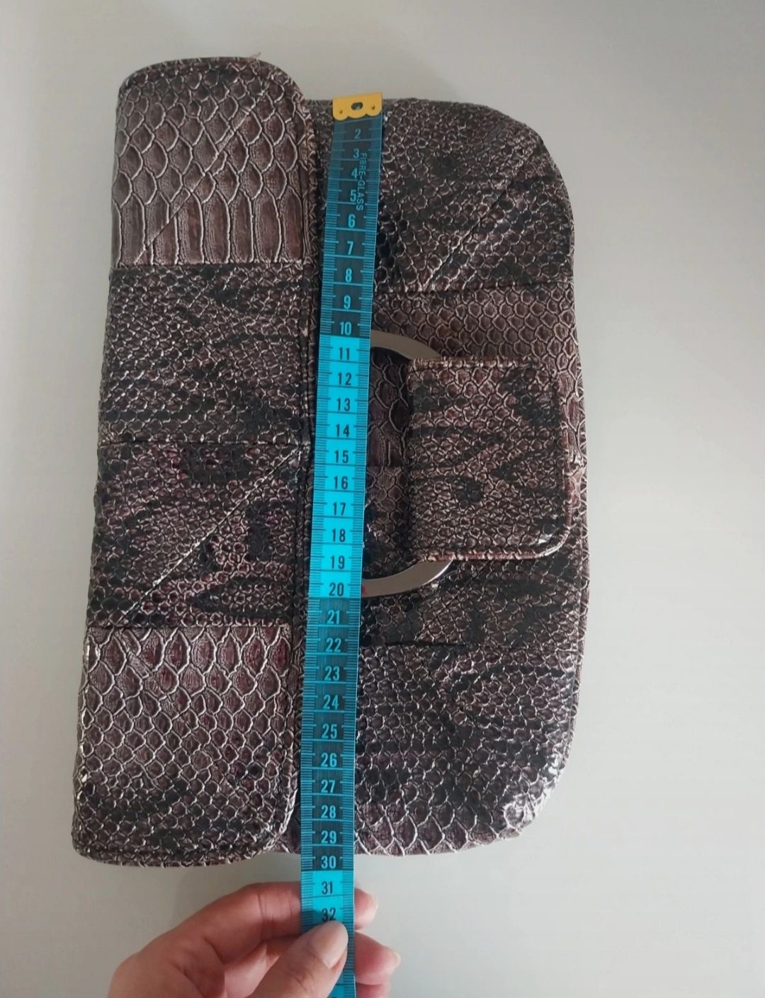 Mala de mão | Clutch | BCBGeneration | Pele sintética | como nova