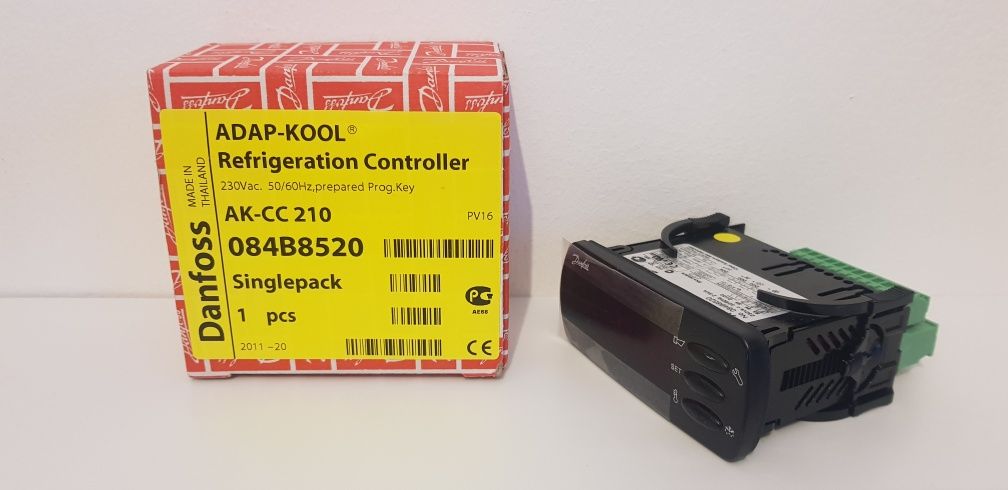 Controle de aparelhos de refrigeração Danfoss AK-CC 210