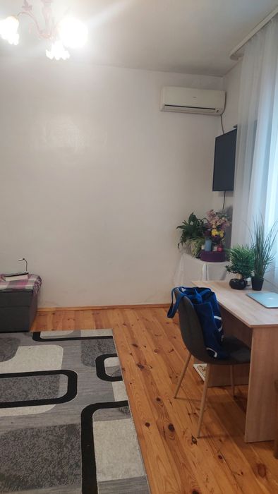 Продам частину будинку на Домбровського