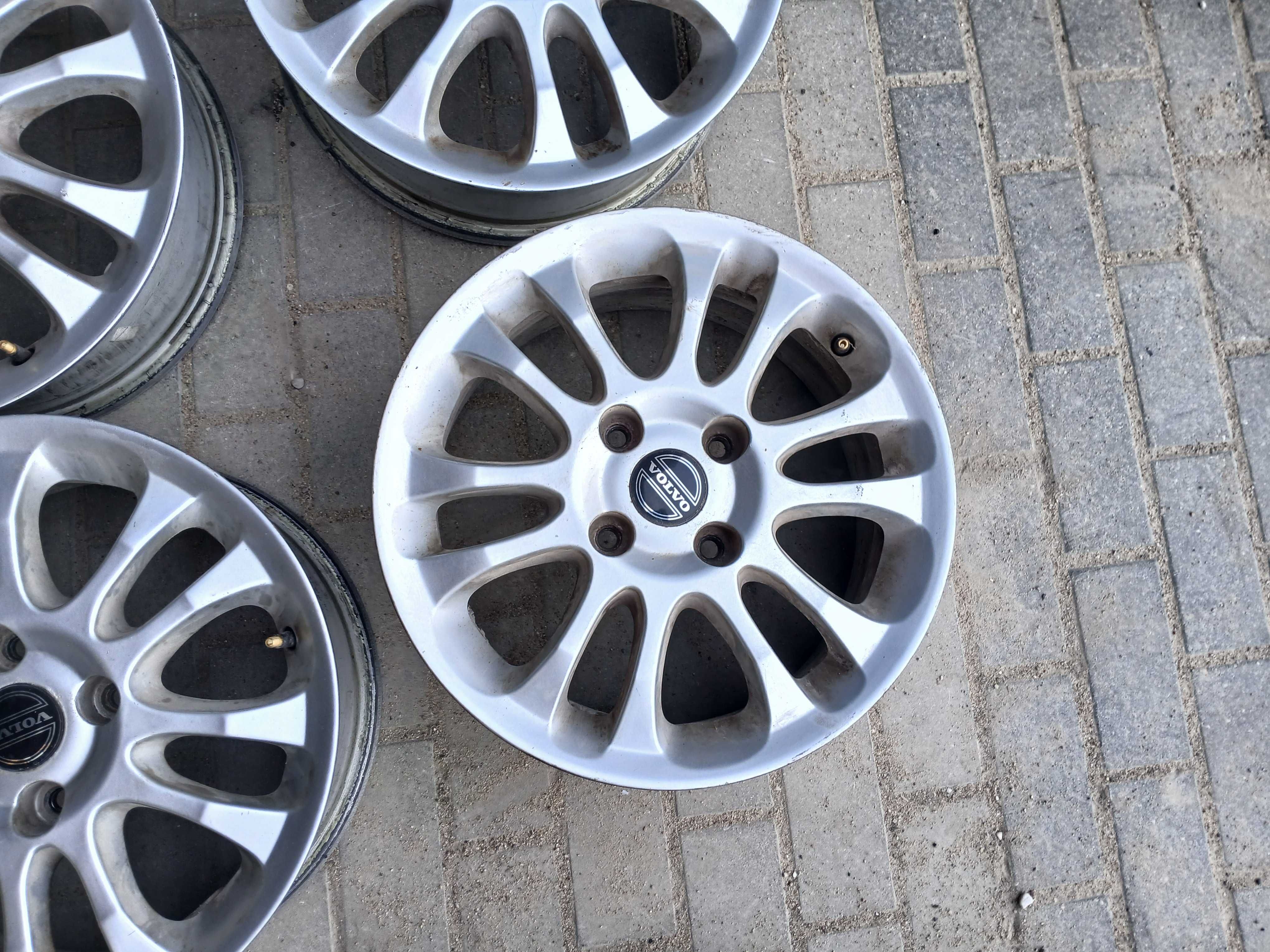 4x felgi R16 4x114,3 Volvo S40 V40 Mitsubishi