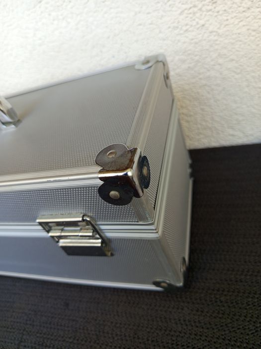 Skrzynka przenośna narzędziowa Duża Alu. wielofunkcyjna 36x15x15,5 cm