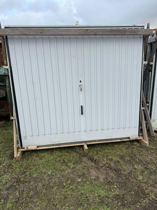 Bramy Garażowe, drzwi