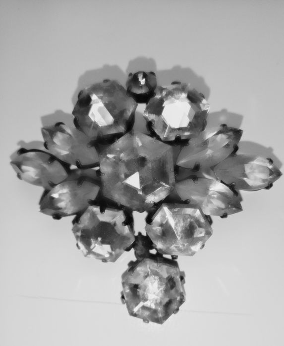 Продам две броши СССР