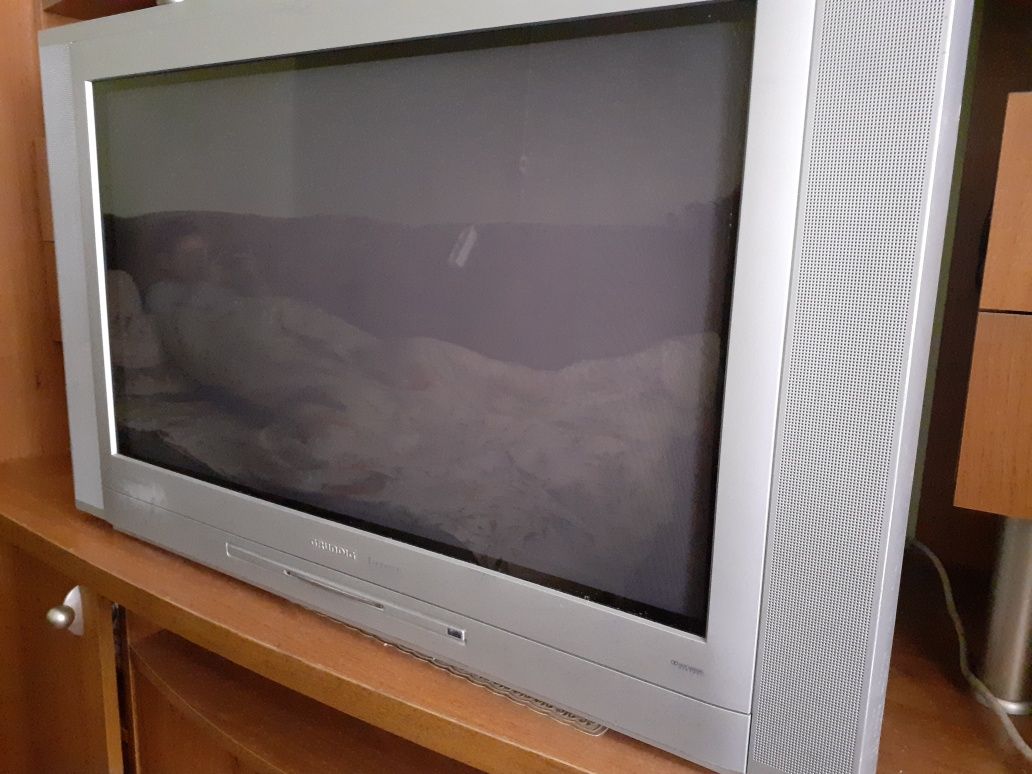 телевізор Grundig