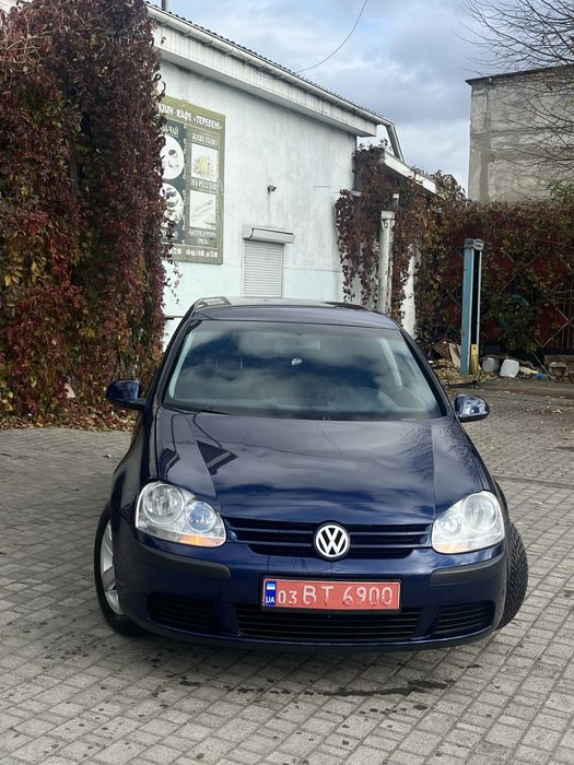 Volkswagen Golf 5 1.4 MPI