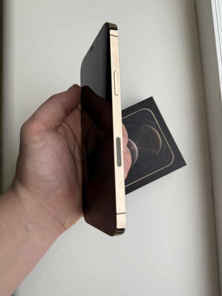 Продается iPhone 12 Pro Max б/у