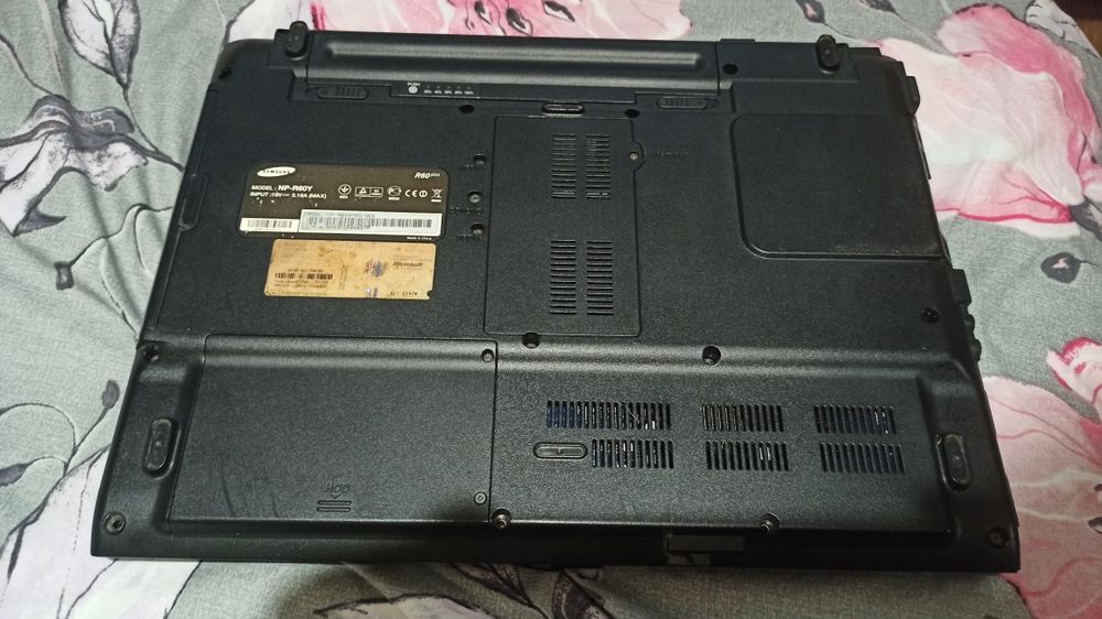 Ноутбук Самсунг R60 Plus