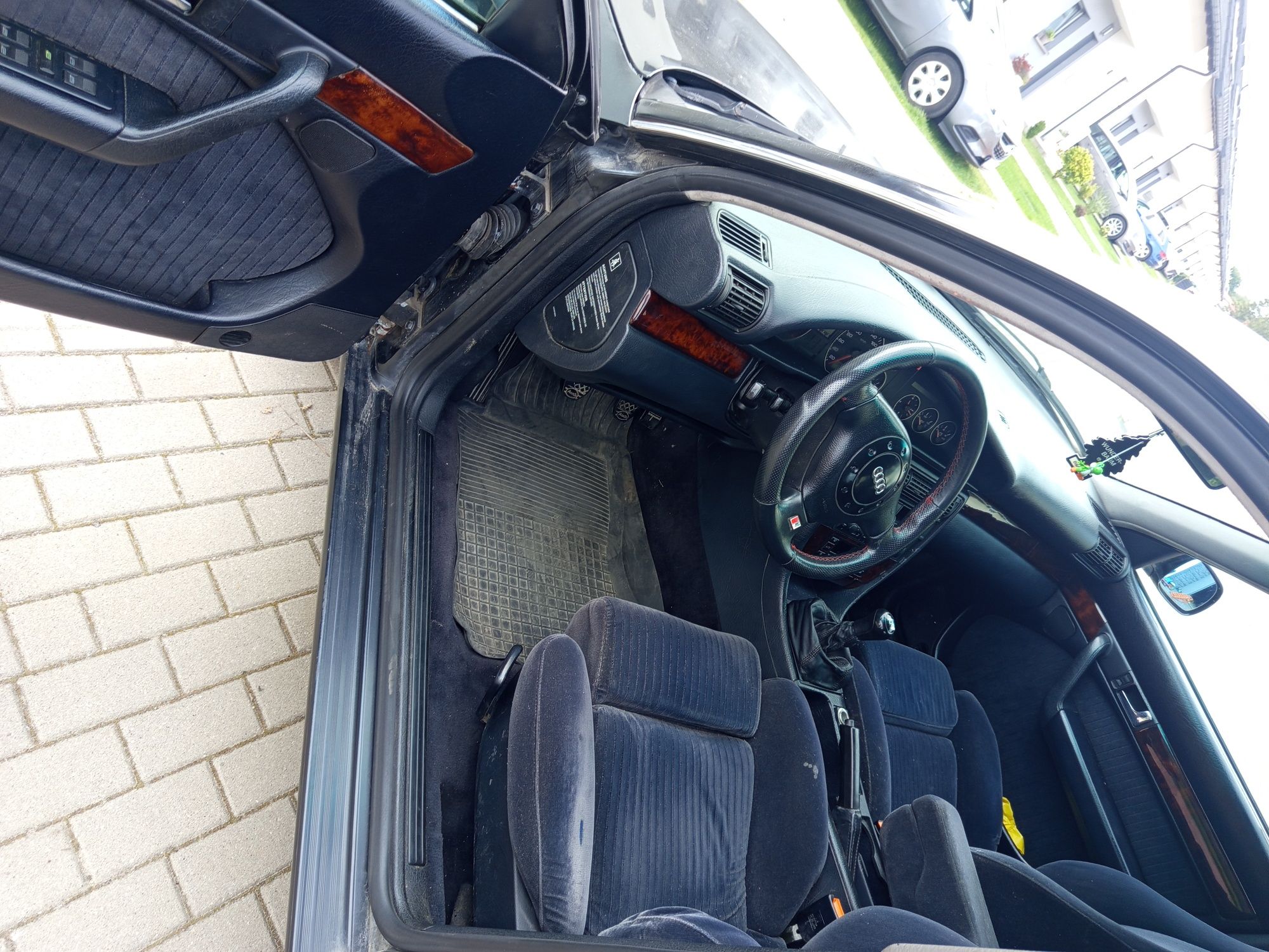 Audi A6 C4 2.5tdi auto będzie dostępne od 10.09 rezerwacja