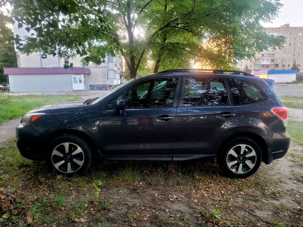 Продам Subaru Forester SJ  2016