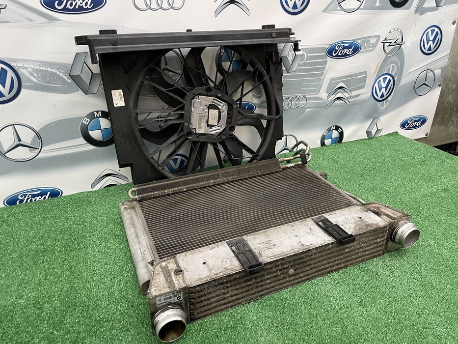 Интеркулер БМВ Е60 Е61 радиатор кондиционера BMW E60 E61