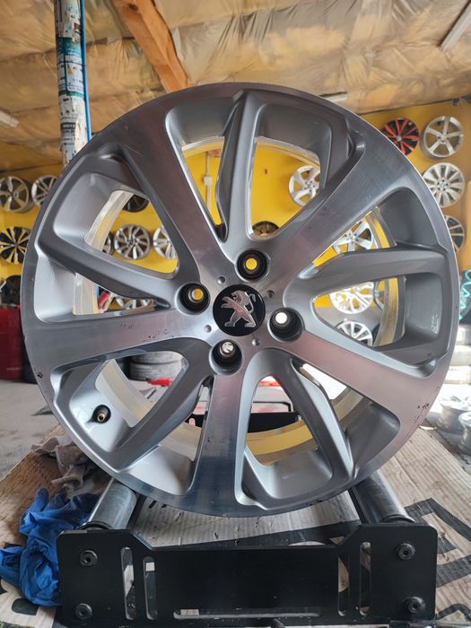 Felgi Alufelgi 4x108 7J 17 Cali ET 28 | Peugeot 407 Citroen C4 308