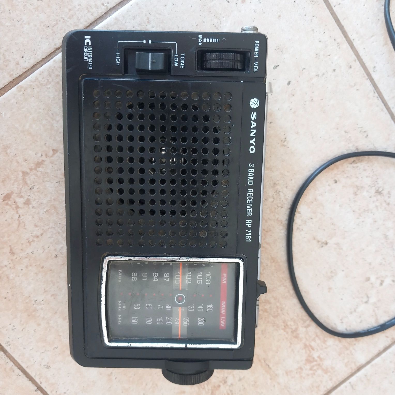 Rádio  portátil Sanyo