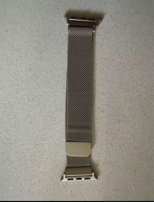Новий ремінець для Apple Watch