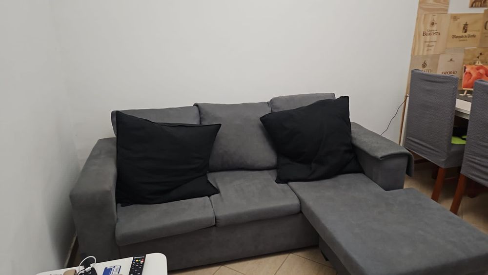 Cama / Chaiselongue/ Roupeiro