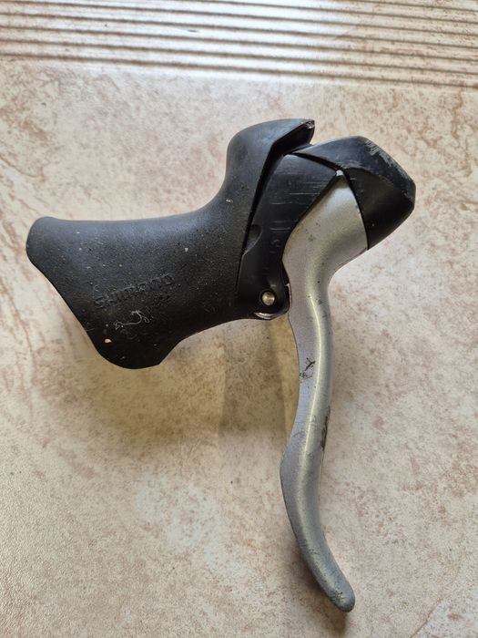 Klamkomanetka Shimano ST 2300 tył prawa