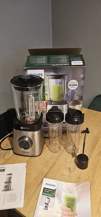 Blender kielichowy  do zup koktajli i kruszenia lodu philips