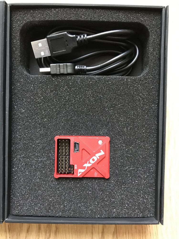 System flybarless BavarianDemon Axon do modelu helikoptera RC