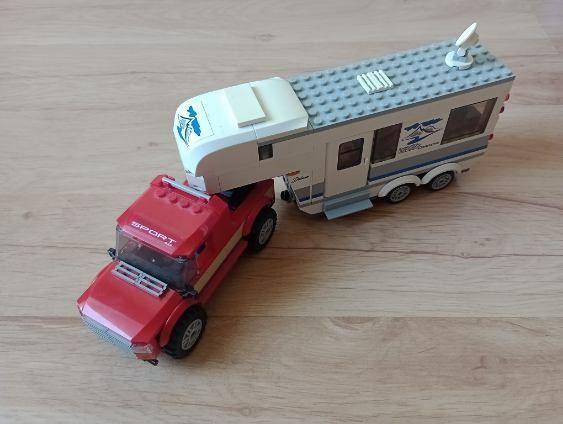 Lego City Pickup z przyczepą 60182