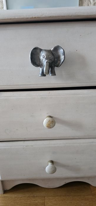 Drewniana Szafka nocna bielona