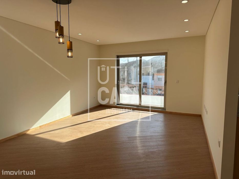 Apartamento T2 mais 1 em Apúlia