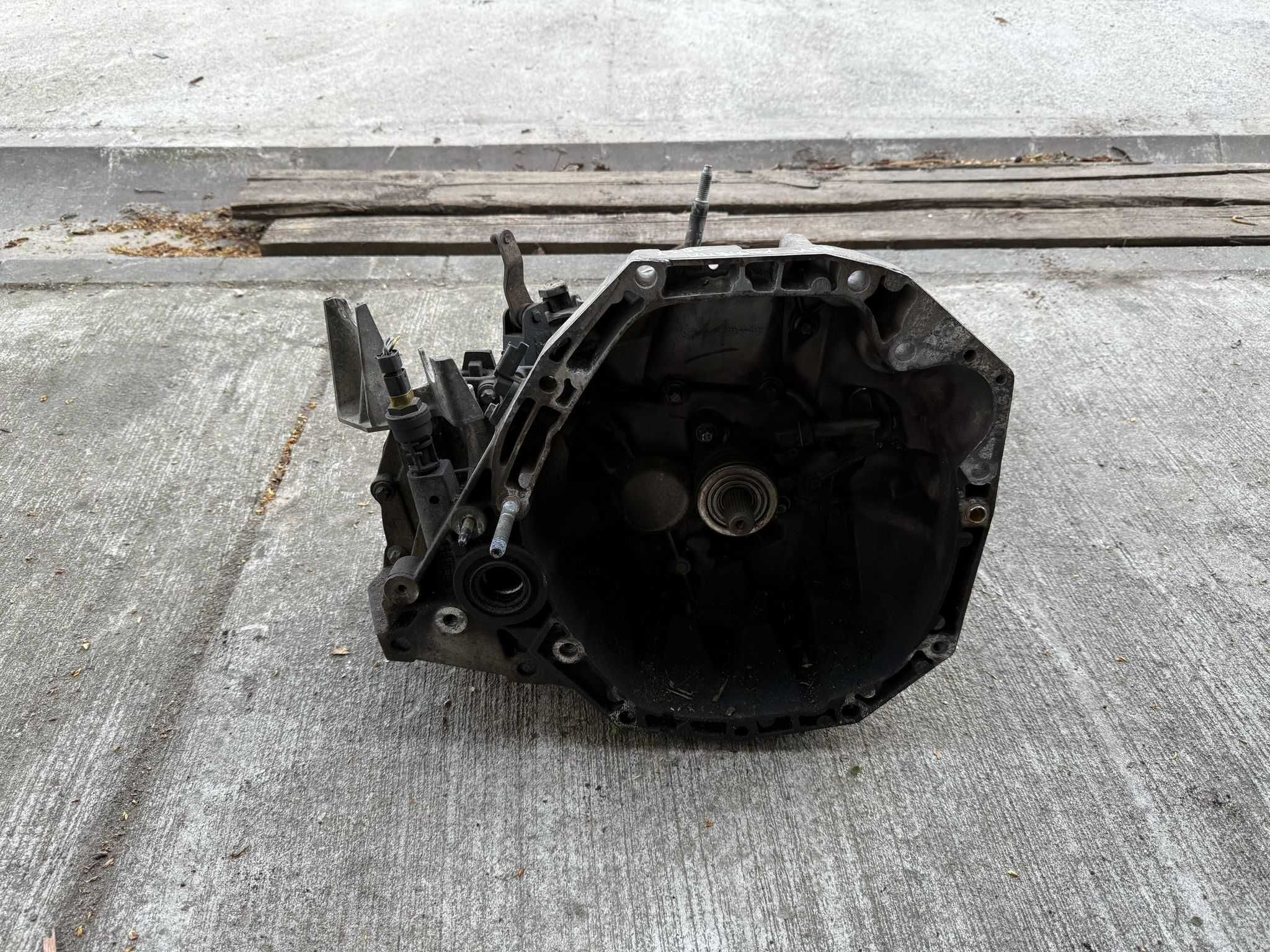 Skrzynia biegów Renualt Kango Clio Kubistar  1.5 dci JR5 116