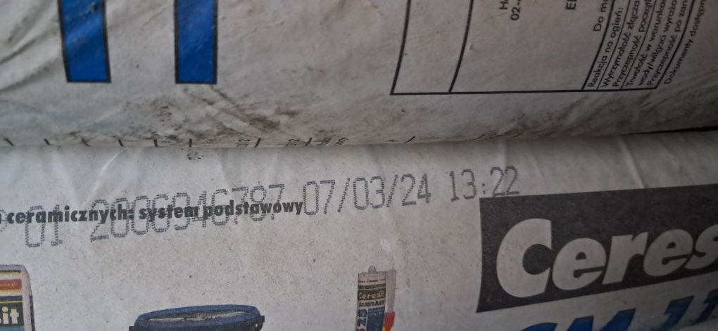 Ceresit CM 11 zaprawa klejącą do płytek i gresu  klej do wewnątrz