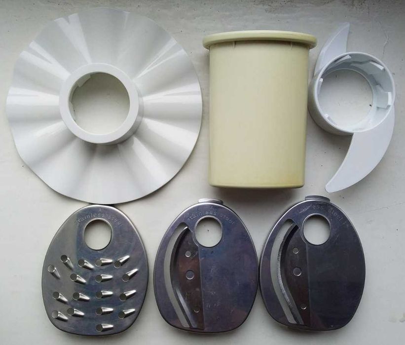 Запчасти кухонного комбайна Philips HR7625 и Cucina HR7745