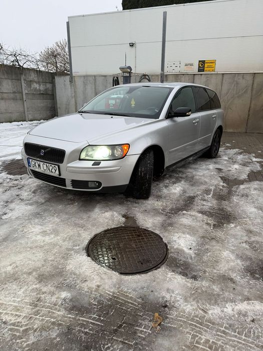 Volvo V50 Pierwszy właściciel w Polsce Volvo V50 Summum T5