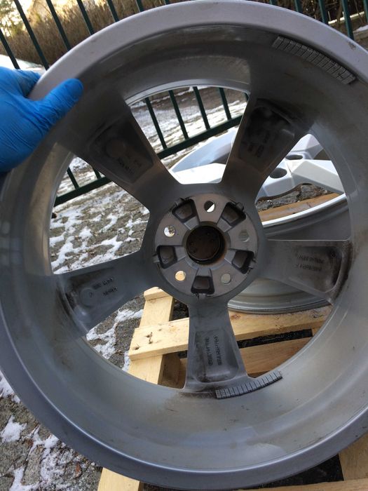 Felgi aluminiowe 19 OEM Audi Skoda VW Seat 7x19 5x112 ET43 jak nowe