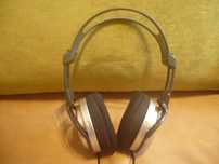 Słuchawki przewodowe Sony model MDR-XD100.