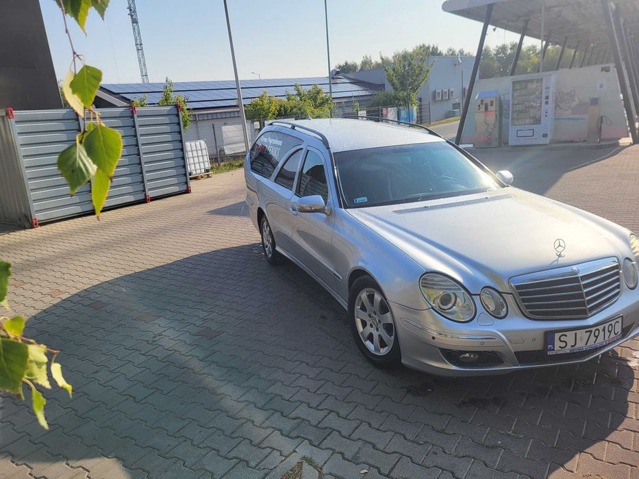 Karawan pogrzebowy Mercedes