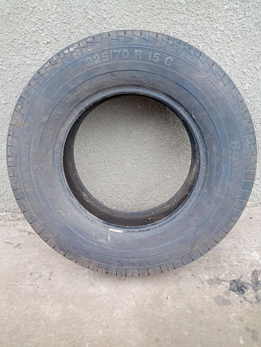 Продам шину на бус