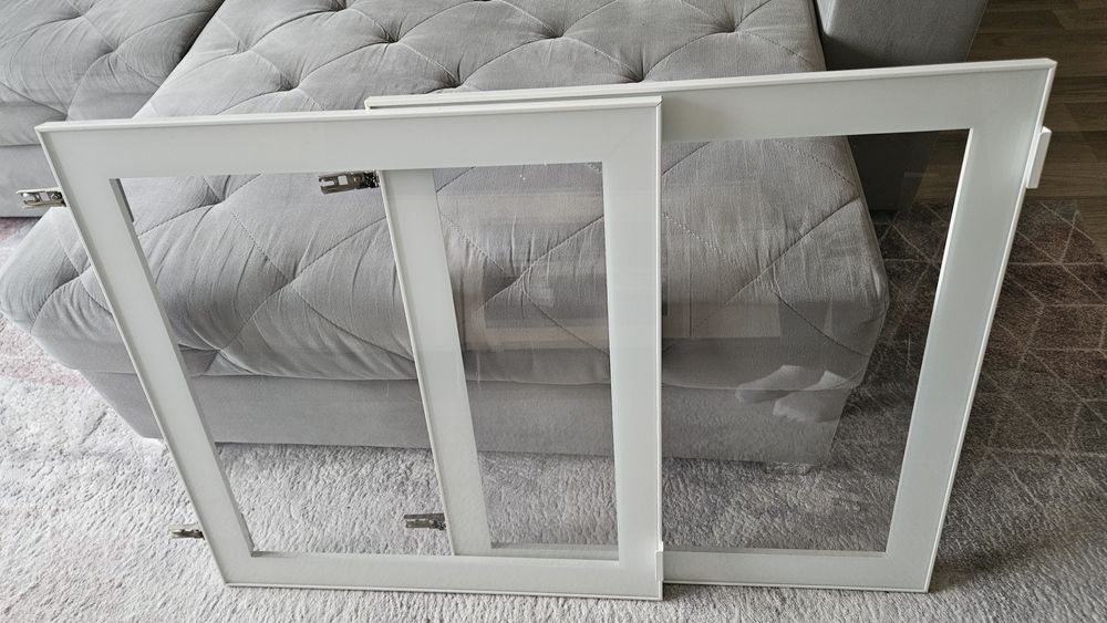 Dwa fronty Ikea besta